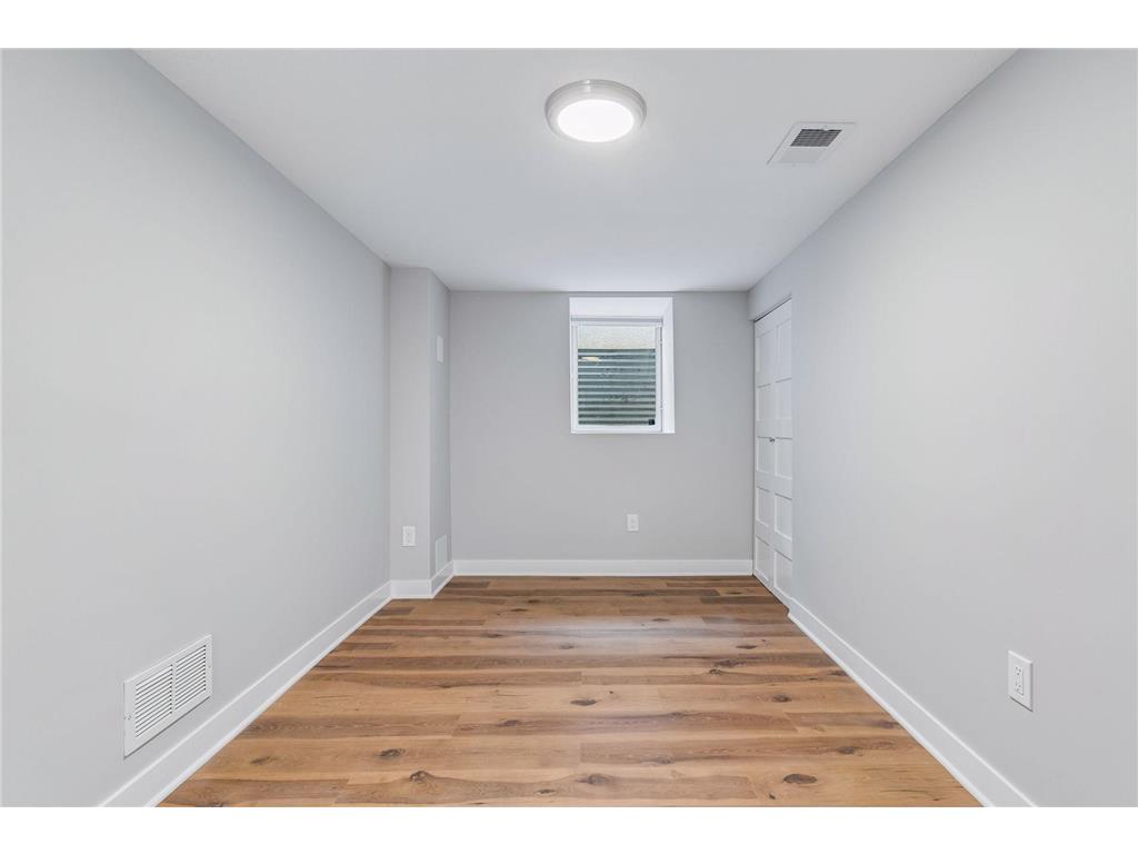 3154 Cleveland Street NE Minneapolis MN 55418 7052122 image32
