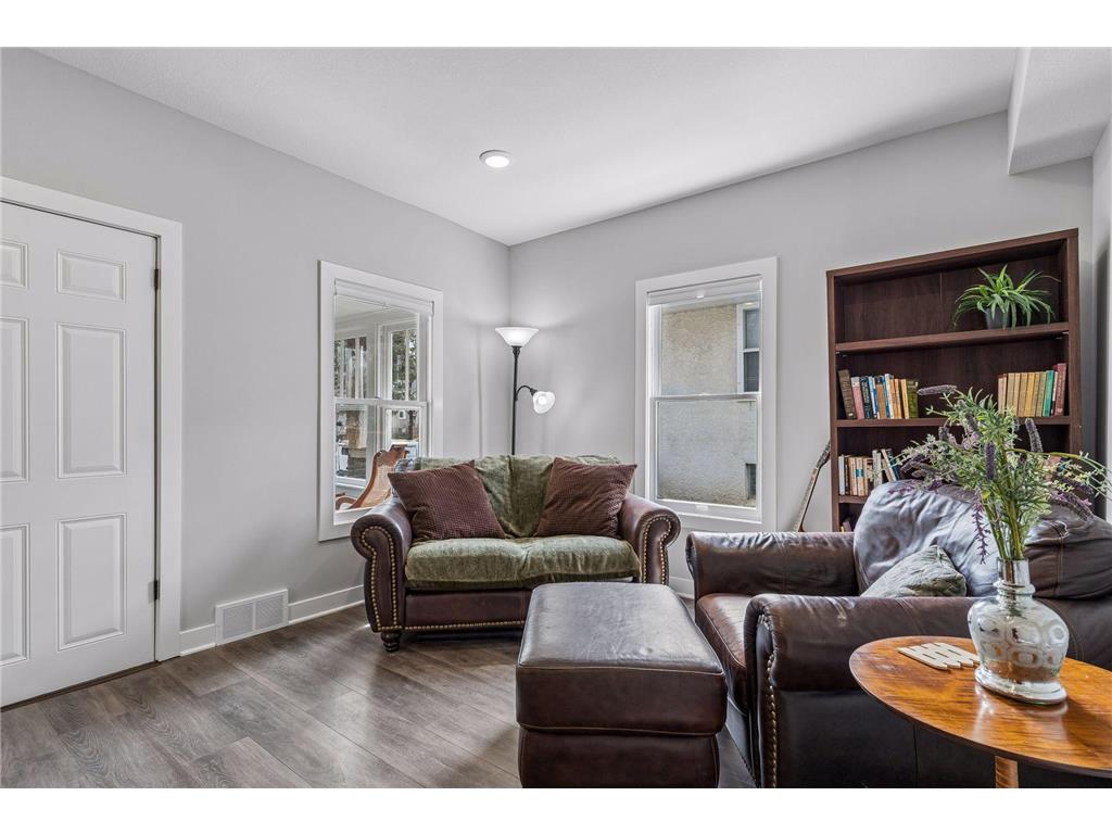 3154 Cleveland Street NE Minneapolis MN 55418 7052122 image7