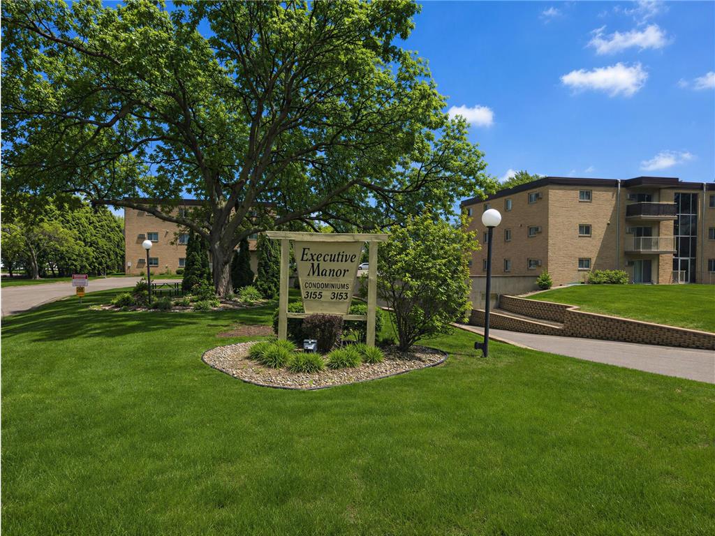 3155 Old Highway 8 #104 Roseville MN 55418 7063822 image1