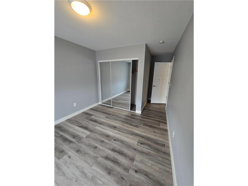 3155 Old Highway 8 #104 Roseville MN 55418 7063822 image18
