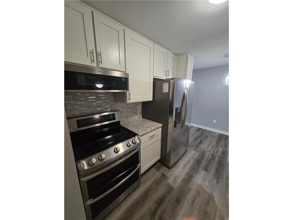3155 Old Highway 8 #104 Roseville MN 55418 7063822 image3