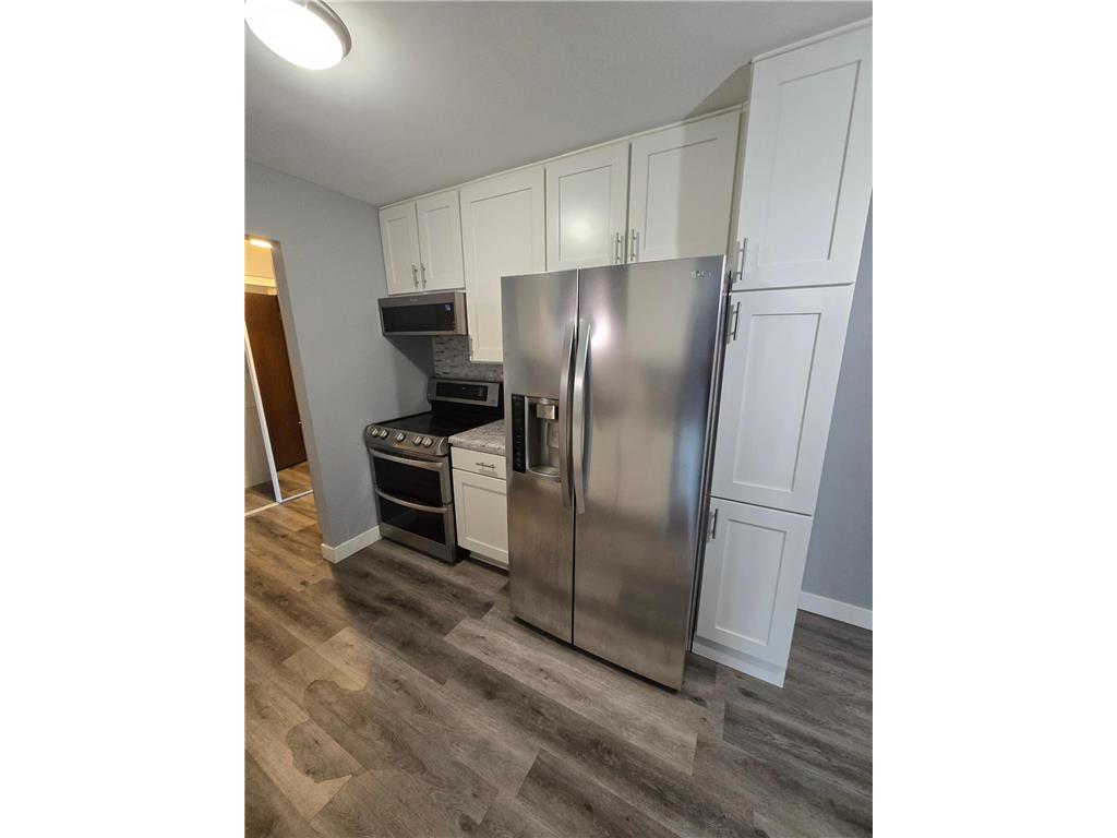3155 Old Highway 8 #104 Roseville MN 55418 7063822 image5