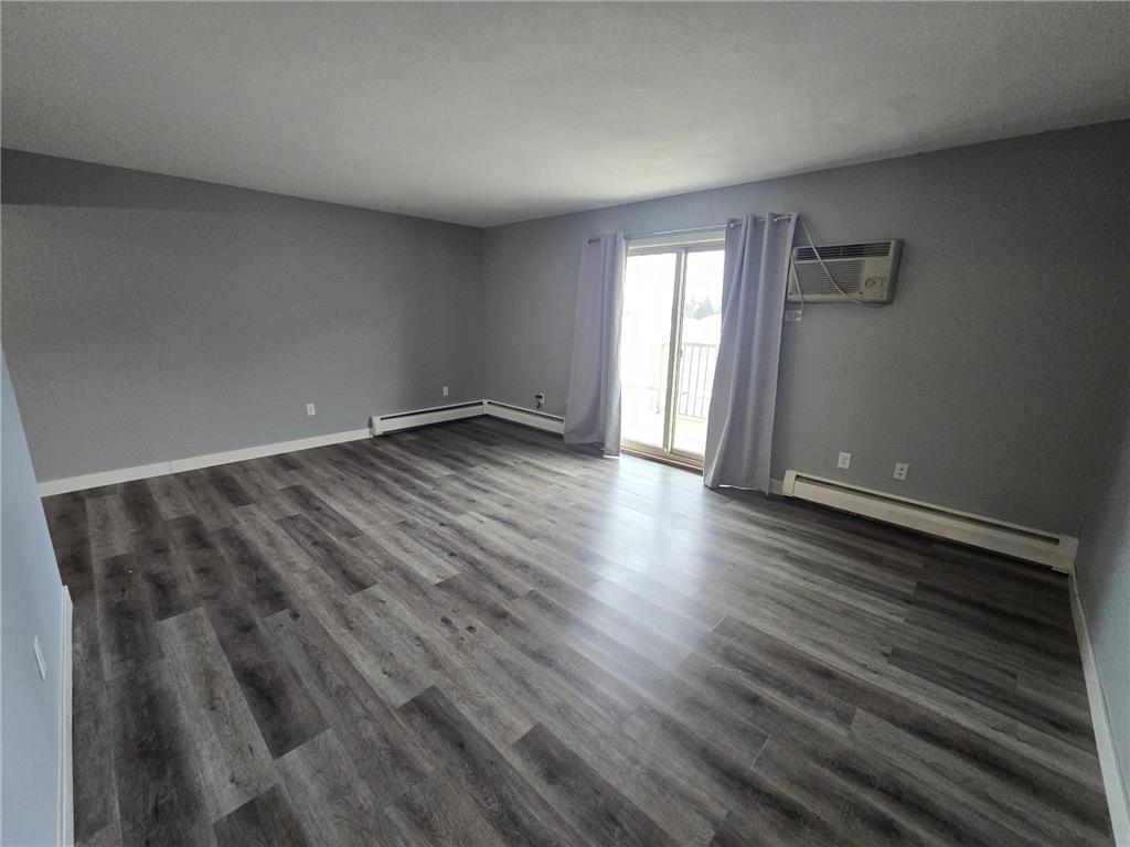 3155 Old Highway 8 #104 Roseville MN 55418 7063822 image7