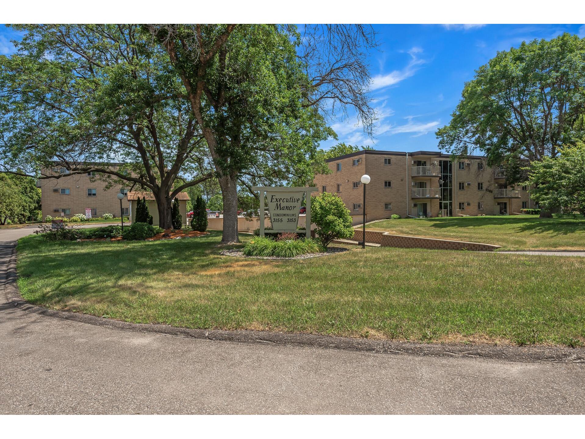 3155 Old Highway 8 207, Roseville, MN 55418 MLS 6007105 Edina Realty