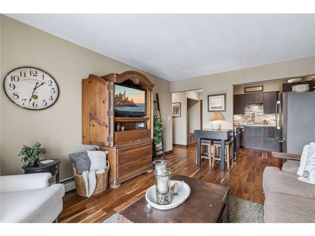 3155 Old Highway 8 #306 Roseville MN 55418 6812580 image1