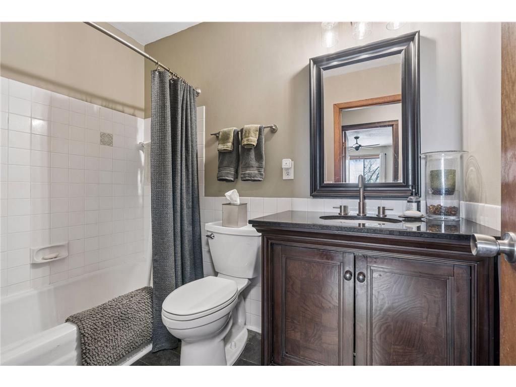 3155 Old Highway 8 #306 Roseville MN 55418 6812580 image17