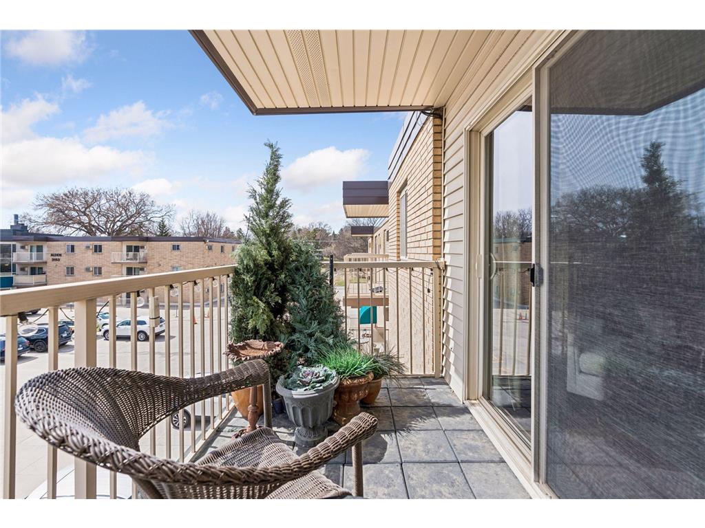 3155 Old Highway 8 #306 Roseville MN 55418 6812580 image19