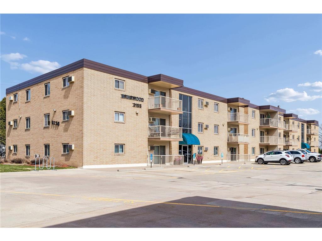 3155 Old Highway 8 #306 Roseville MN 55418 6812580 image22