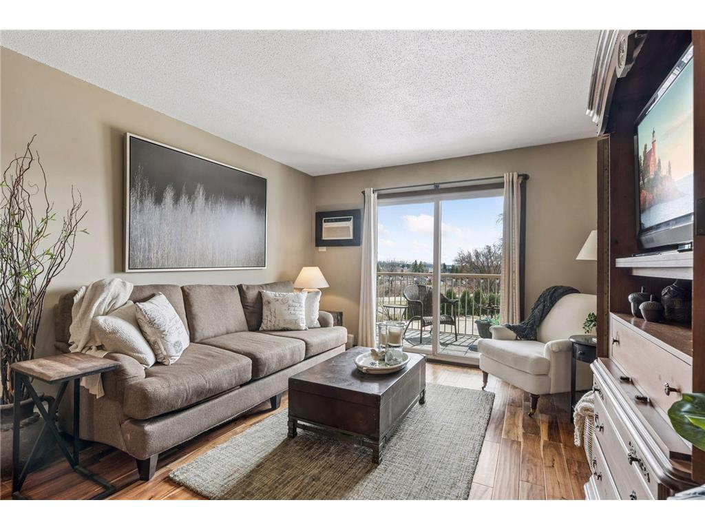 3155 Old Highway 8 #306 Roseville MN 55418 6812580 image3