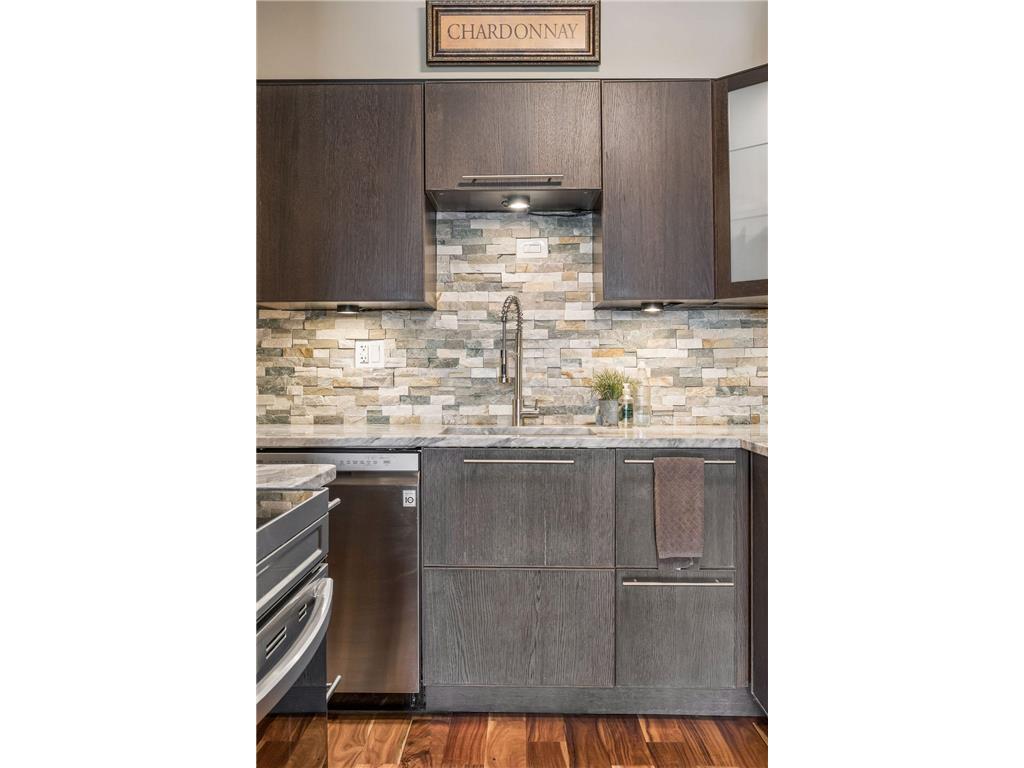 3155 Old Highway 8 #306 Roseville MN 55418 6812580 image7