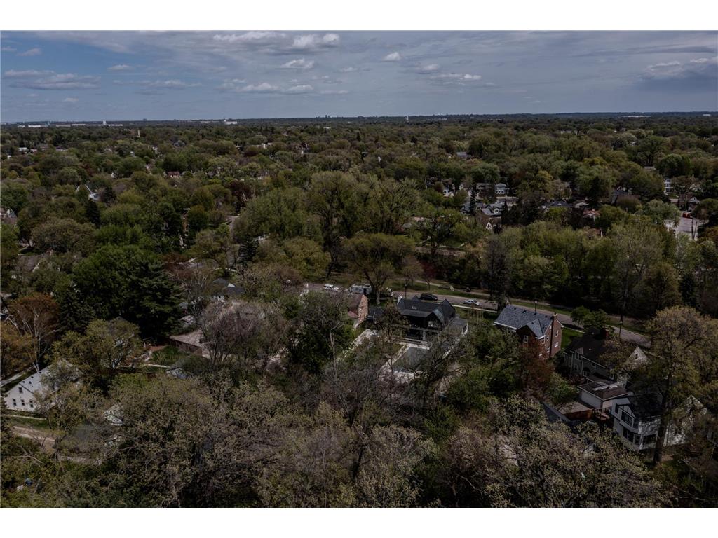 316 1/2 E Minnehaha Parkway Minneapolis MN 55419 7063356 image10