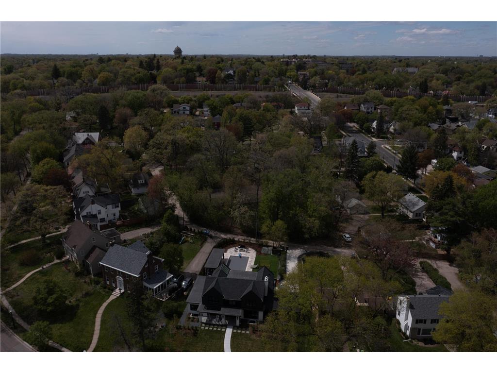 316 1/2 E Minnehaha Parkway Minneapolis MN 55419 7063356 image13