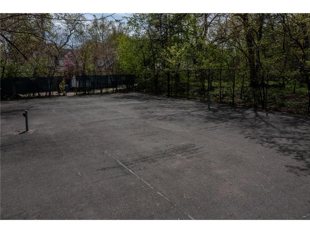 316 1/2 E Minnehaha Parkway Minneapolis MN 55419 7063356 image5