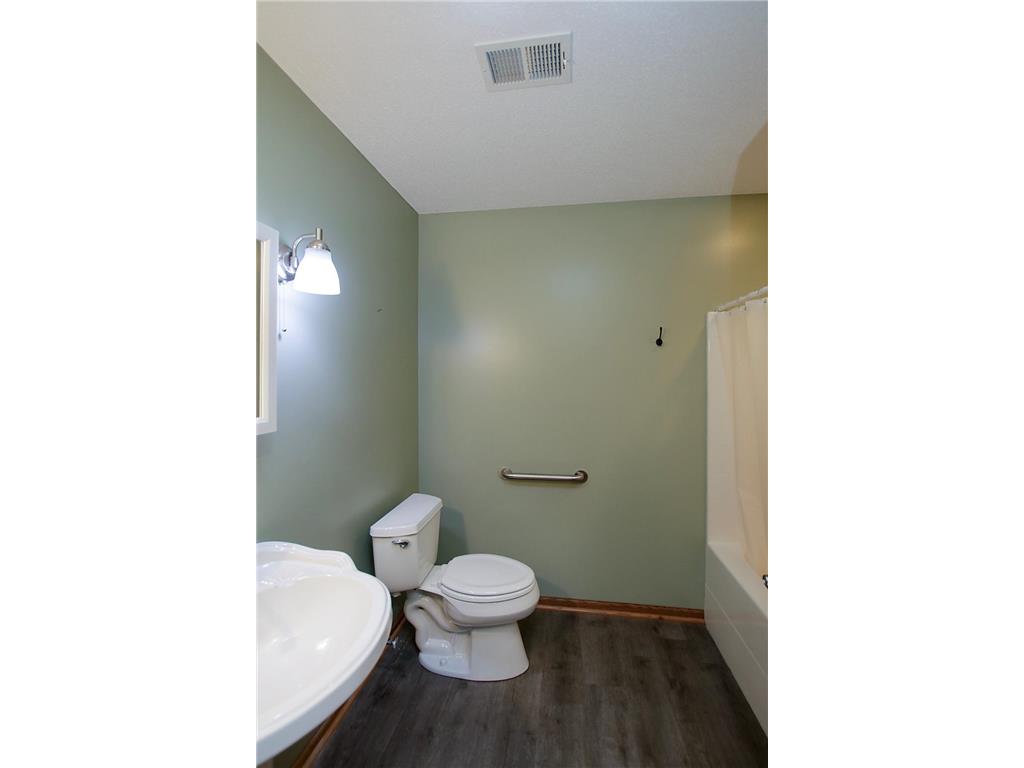 316 20th Street W Glencoe MN 55336 6783546 image16