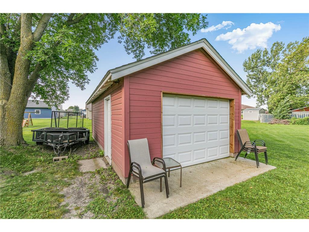 316 8th Street SE Freeport MN 56331 7071047 image2