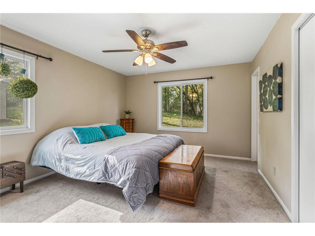 316 E 135th Street Burnsville MN 55337 7033980 image4