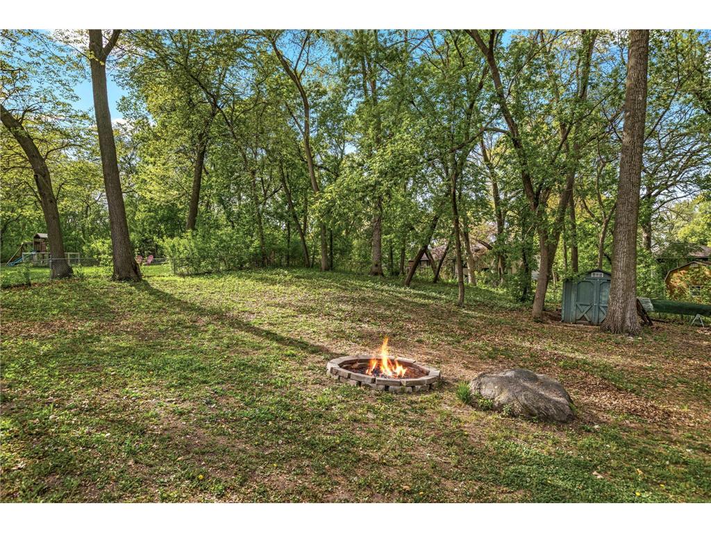 316 E 135th Street Burnsville MN 55337 7033980 image5