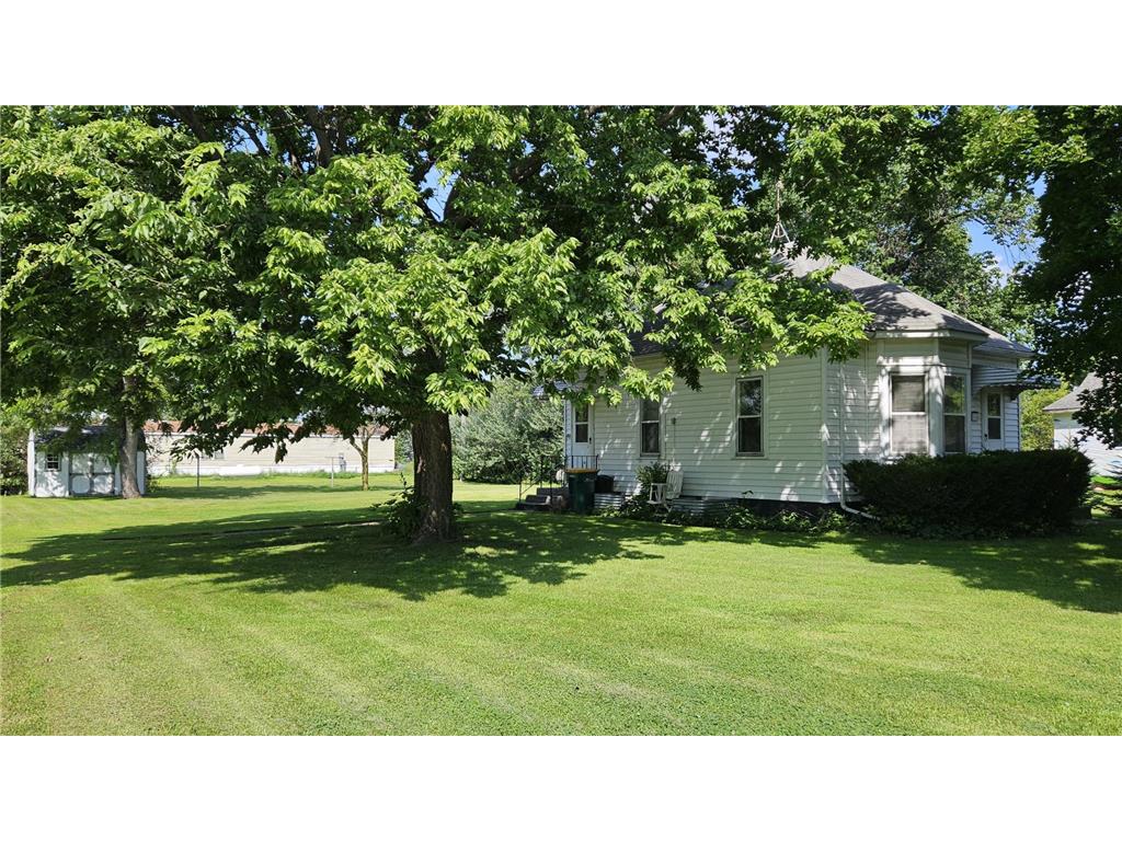 316 Garfield Street S Beardsley MN 56211 6770606 image1