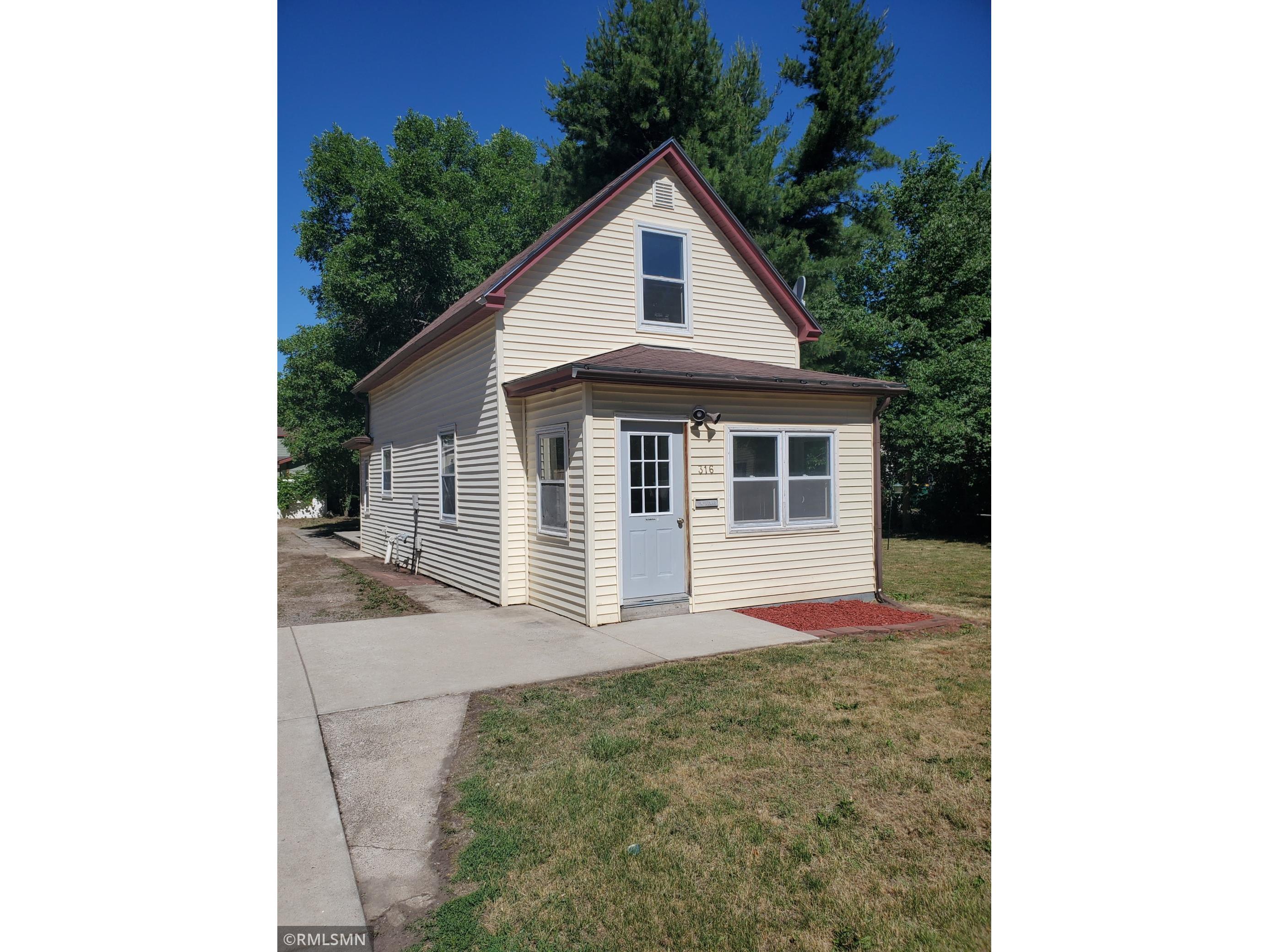 316 Litchfield Avenue S, Litchfield, MN 55355 MLS 6009451 Edina Realty