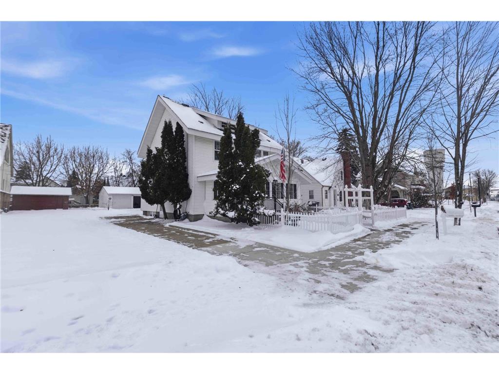 316 N 6th Street Brainerd MN 56401 6823982 image4