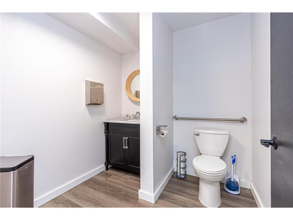 316 N Nokomis Street Alexandria MN 56308 7072947 image13