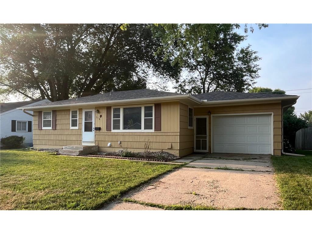 316 W 3rd Street Waconia MN 55387 6414877 image1