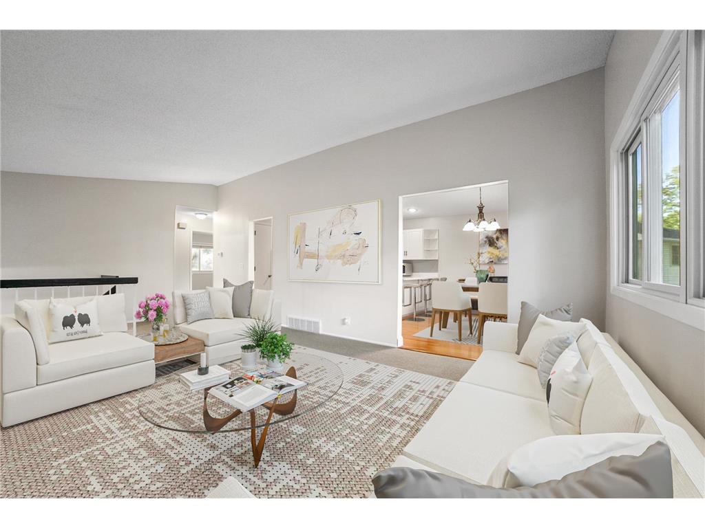 3160 Walnut Grove Lane N, Plymouth, MN, 55447 MLS 6265423 Edina Realty