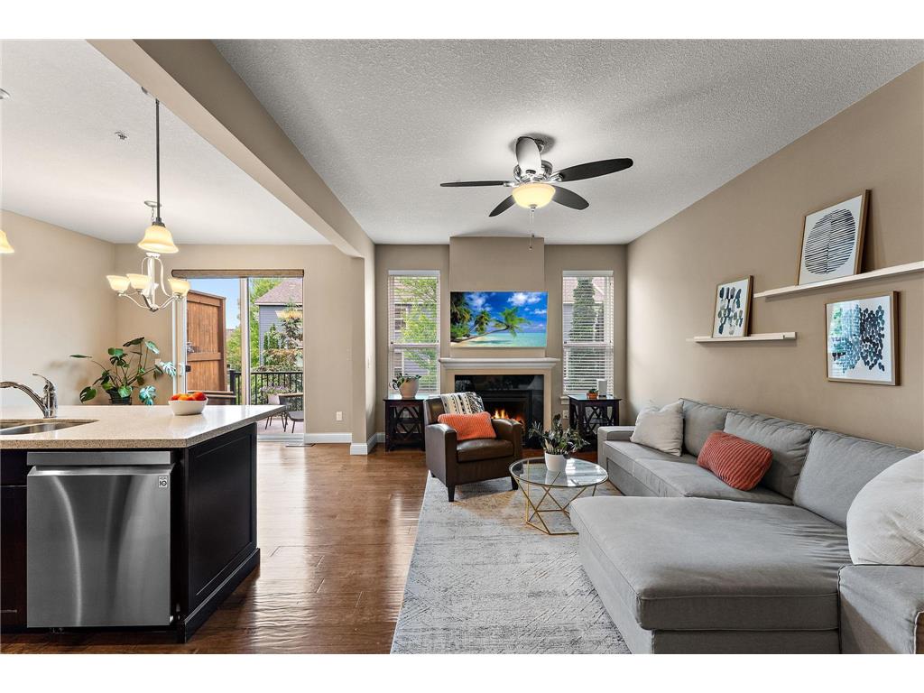 3165 Countryside Avenue #B Woodbury MN 55129 6719426 image1