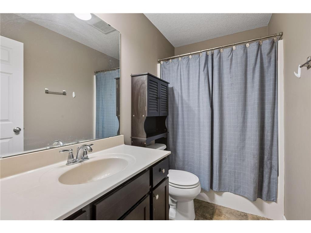 3165 Doneene Lane Eagan MN 55121 7082452 image26