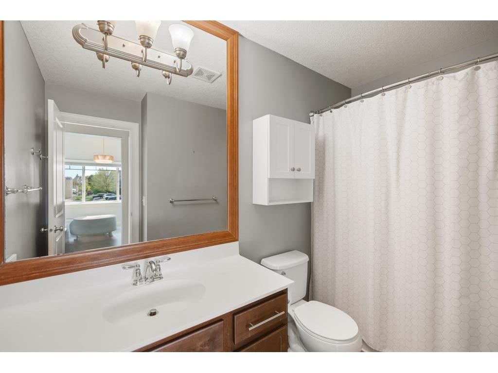 3166 Countryside Avenue #D Woodbury MN 55129 7055056 image15