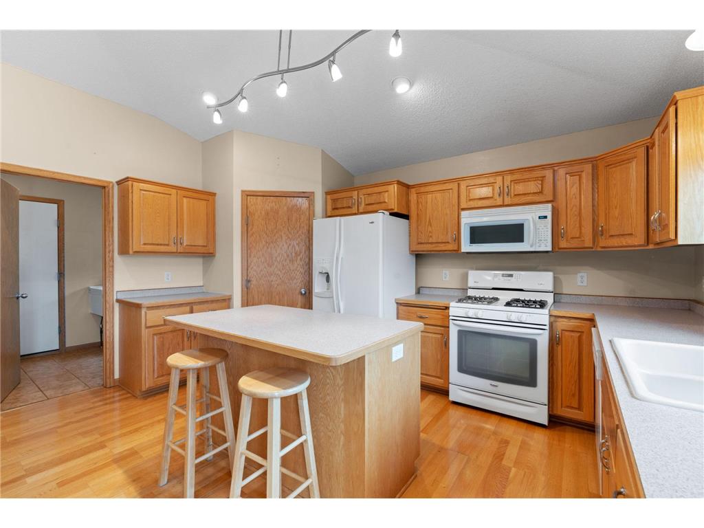 3166 Kahlen Avenue NE Saint Michael MN 55376 7089896 image16