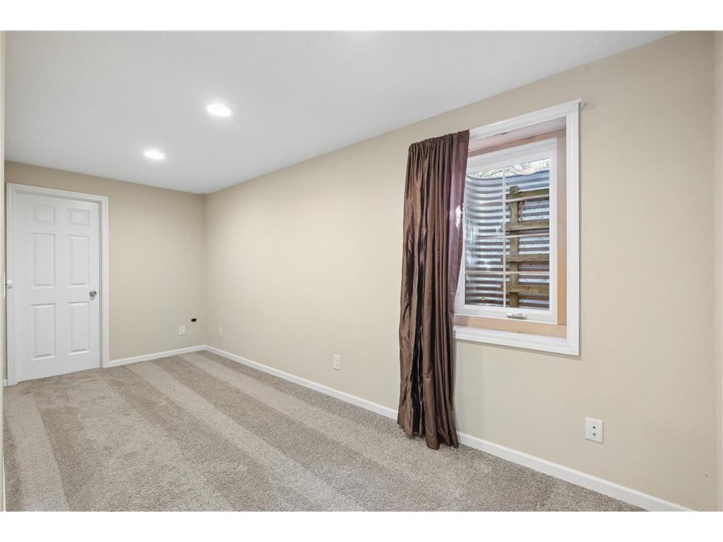 3166 Lexington Avenue N Shoreview MN 55126 7006323 image24