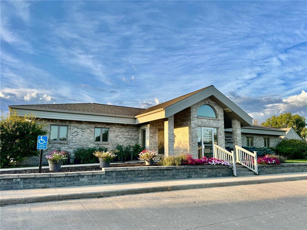 317 2nd Street NW Roseau MN 56751 6776199 image1