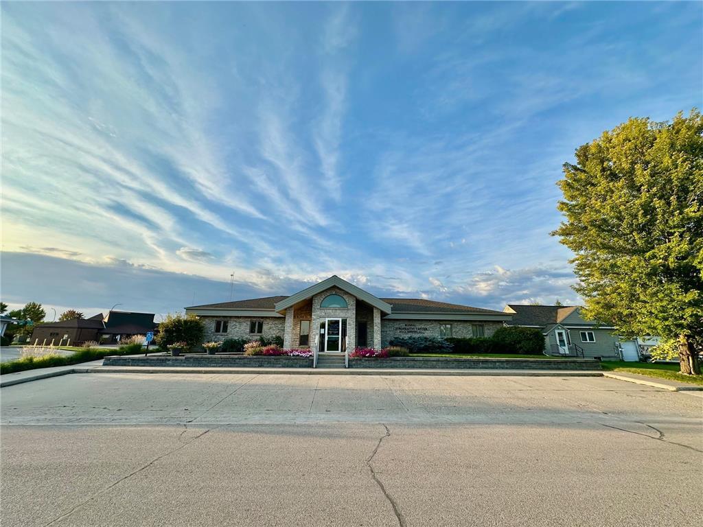 317 2nd Street NW Roseau MN 56751 6776199 image6