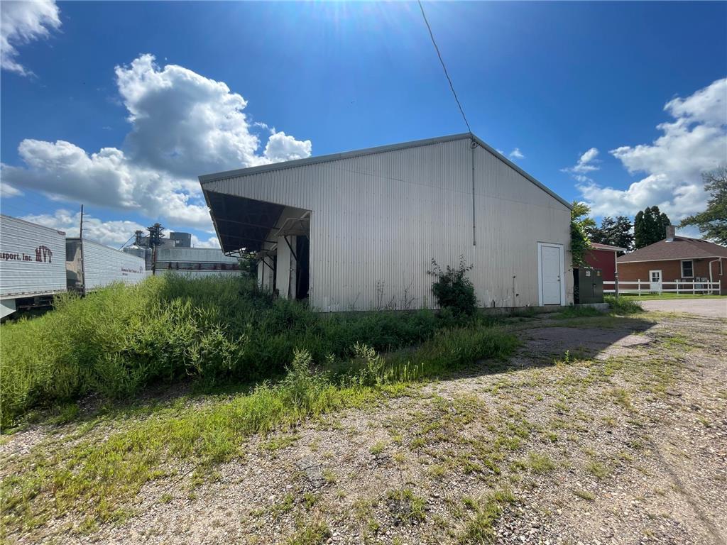 317 - 322 Water Street N New Ulm MN 56085 6781824 image4