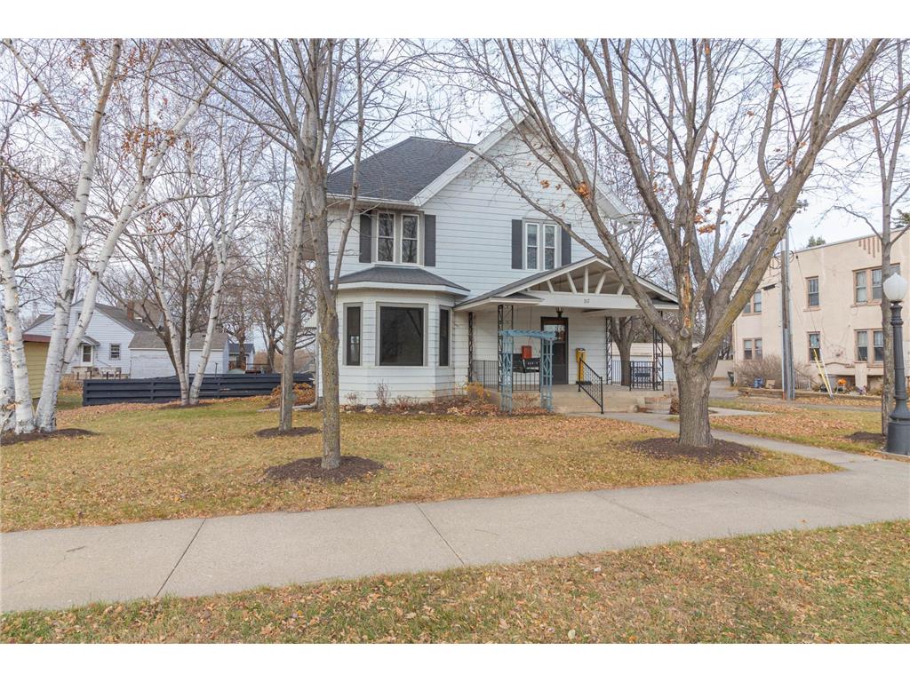 317 6th Avenue W, Alexandria, MN, 56308 MLS 6305054 Edina Realty