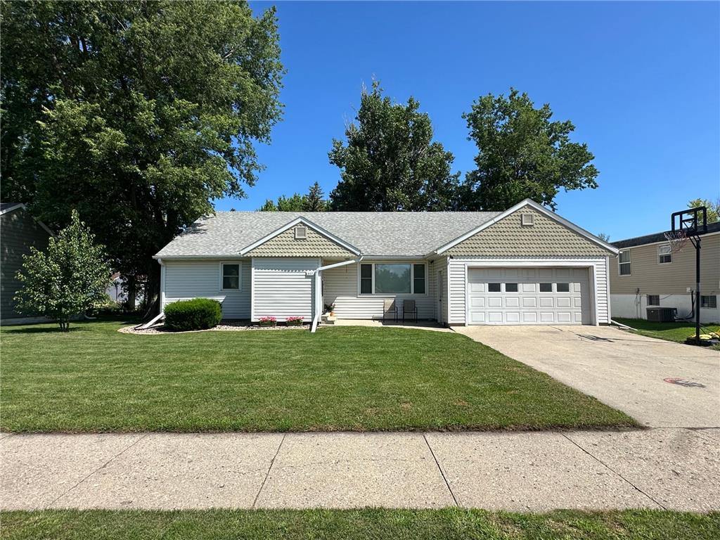 317 Clary Street Worthington MN 56187 6750813 image1