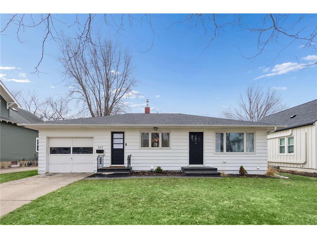 317 E 1st Street Waconia MN 55387 7050384 image1