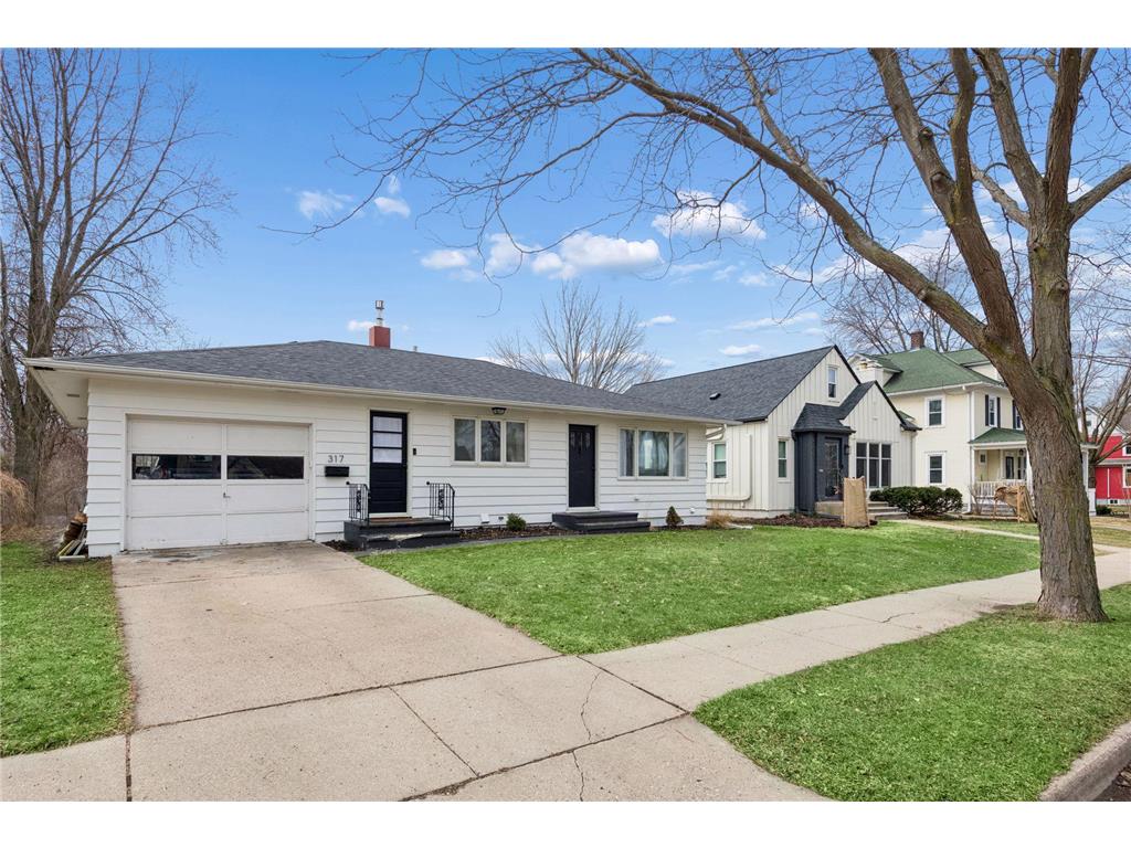 317 E 1st Street Waconia MN 55387 7050384 image2