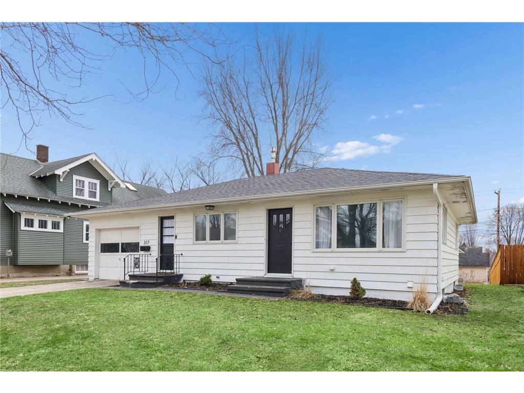 317 E 1st Street Waconia MN 55387 7050384 image4