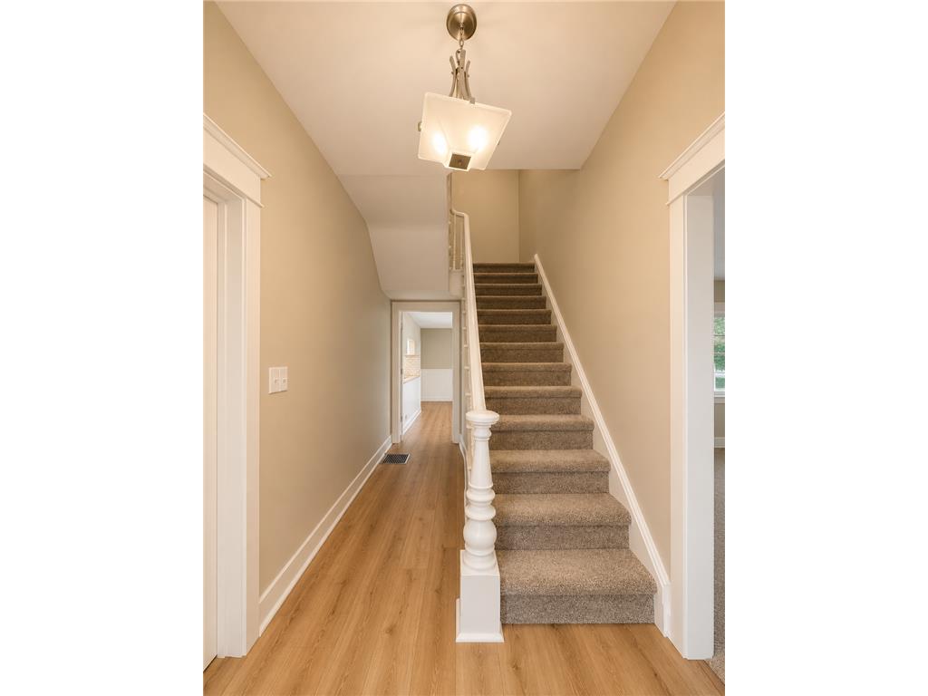 317 E 2nd Street Winona MN 55987 7068376 image14