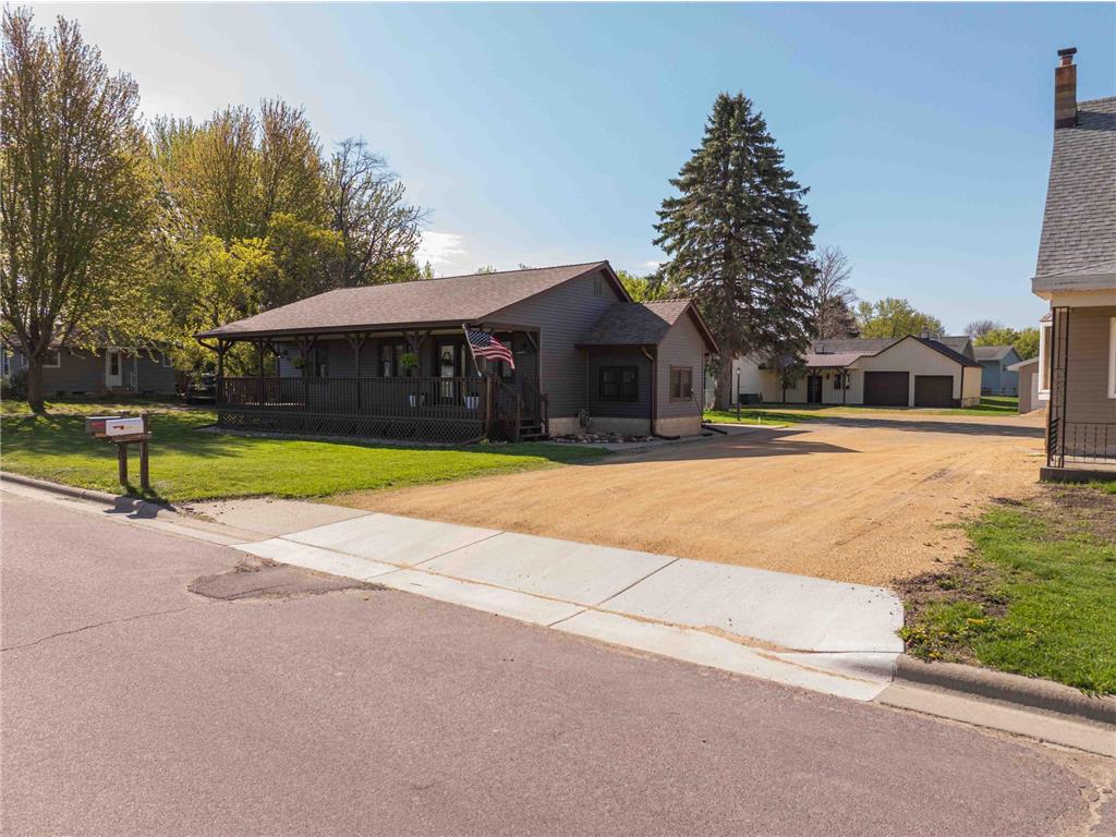 317 E South Street Janesville MN 56048 7066442 image1
