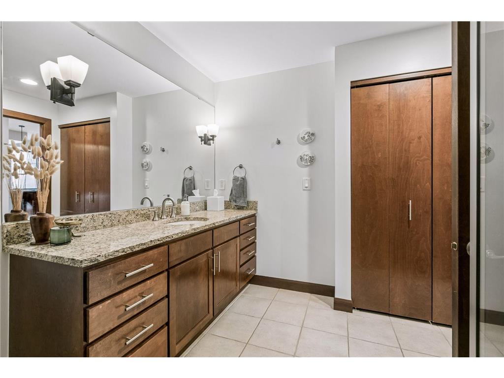 317 Groveland Avenue #319 Minneapolis MN 55403 7062696 image25