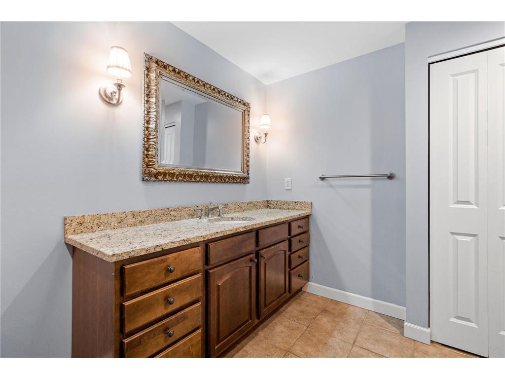 317 Groveland Avenue #521 Minneapolis MN 55403 7058414 image17