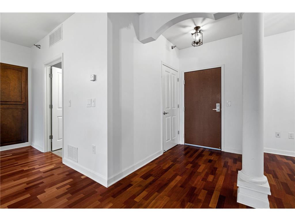 317 Groveland Avenue #521 Minneapolis MN 55403 7058414 image2