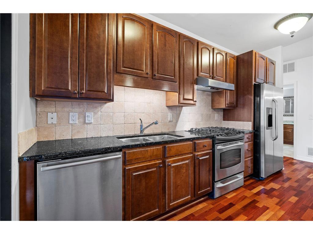 317 Groveland Avenue #521 Minneapolis MN 55403 7058414 image6