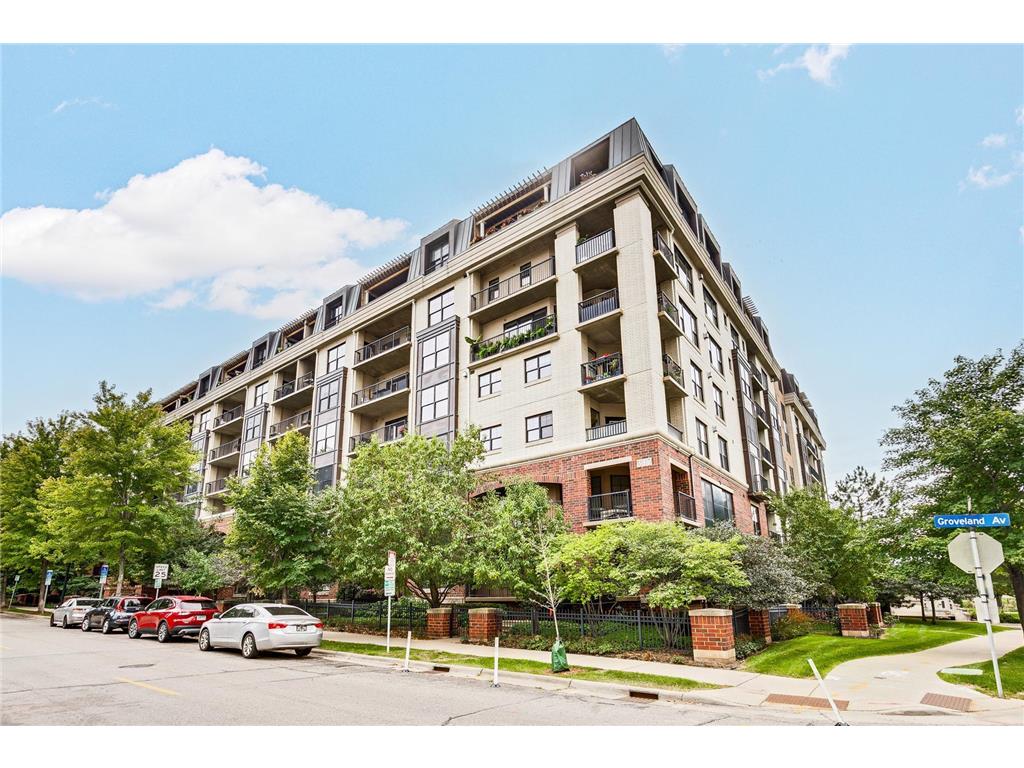 317 Groveland Avenue #708 Minneapolis MN 55403 6640855 image1