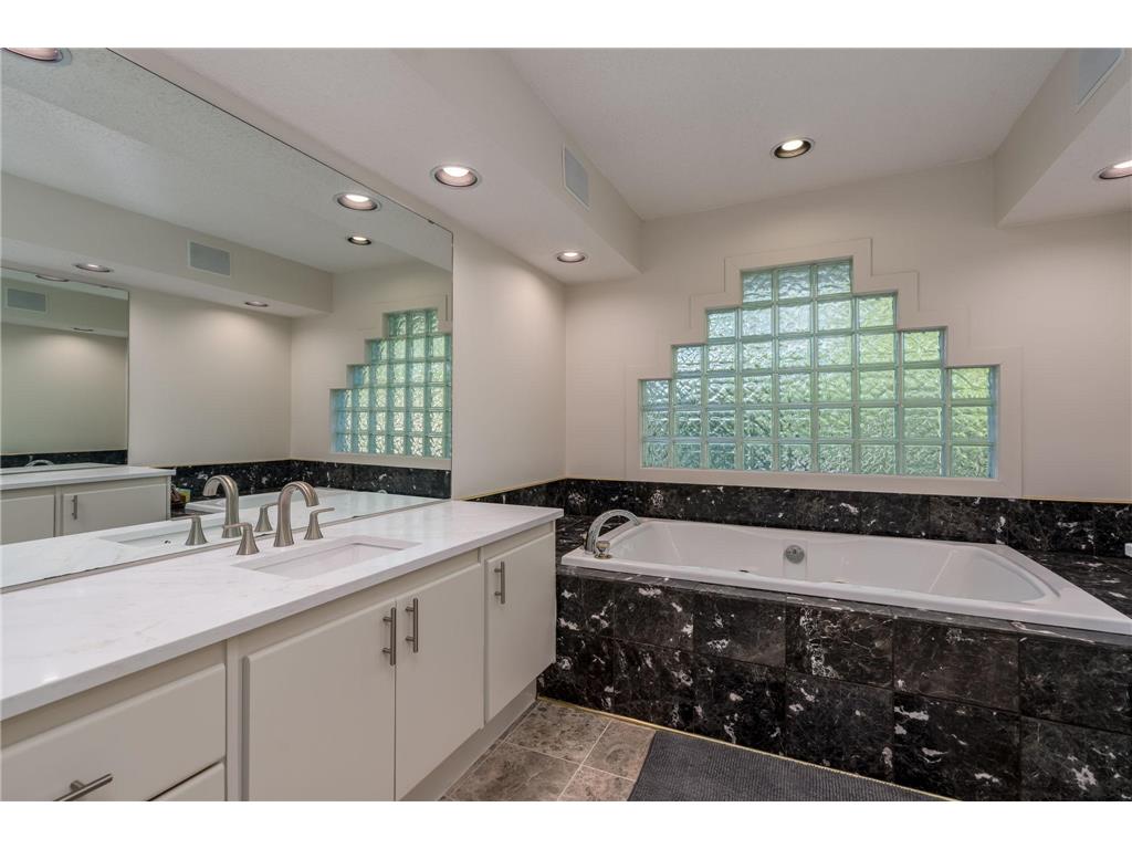 317 Meadow Woods Drive Mankato Twp MN 56001 7077712 image36