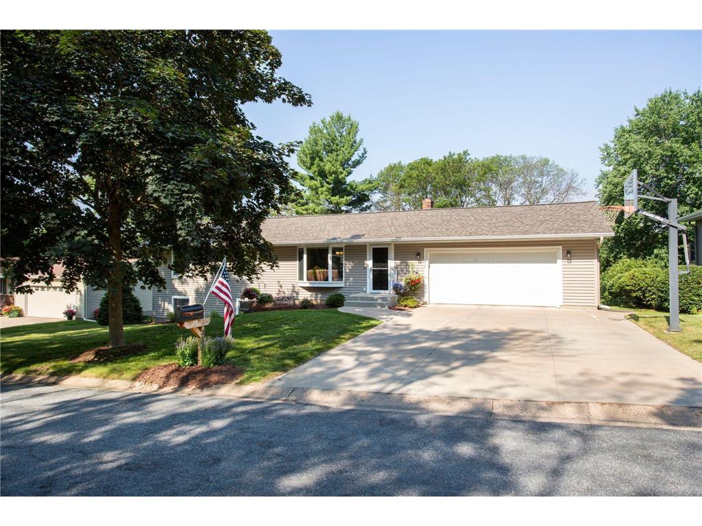 317 N Cudd Avenue River Falls WI 54022 7002614 image1