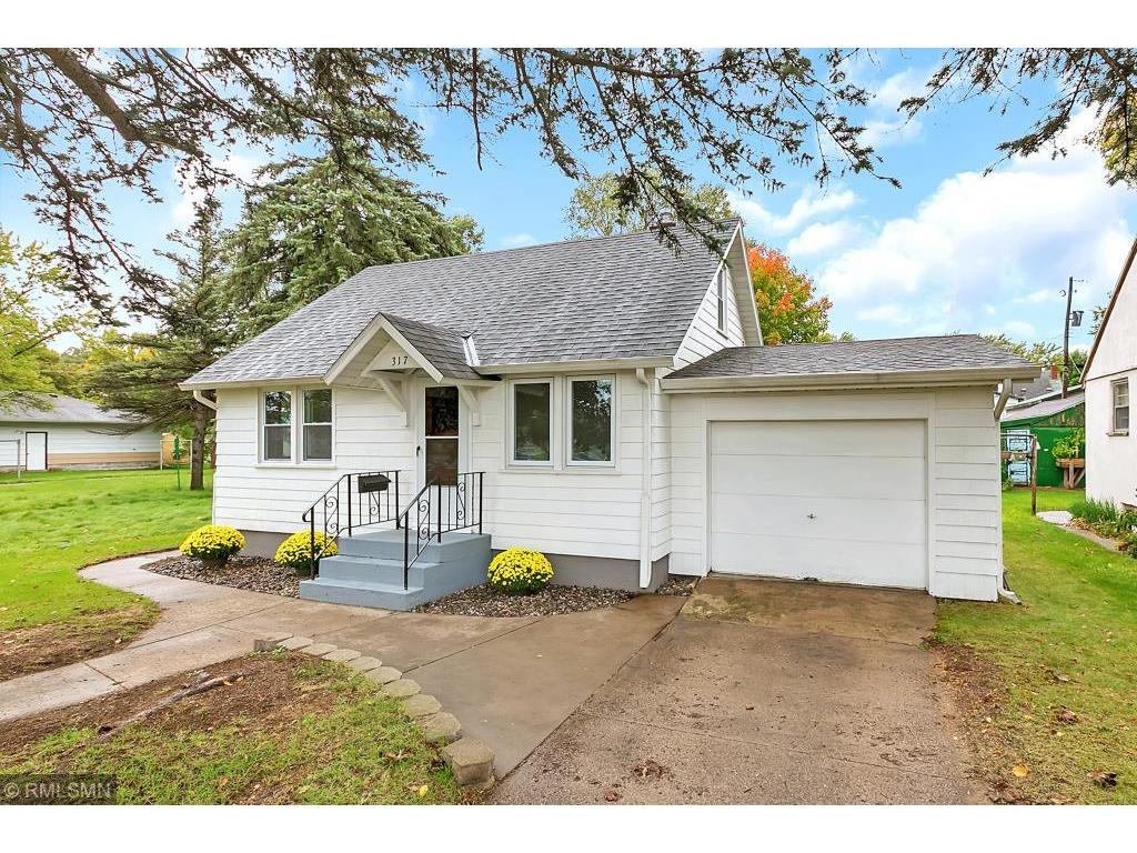 317 Raymond Avenue NE, Saint Cloud, MN 56304 MLS 5316254 Edina Realty